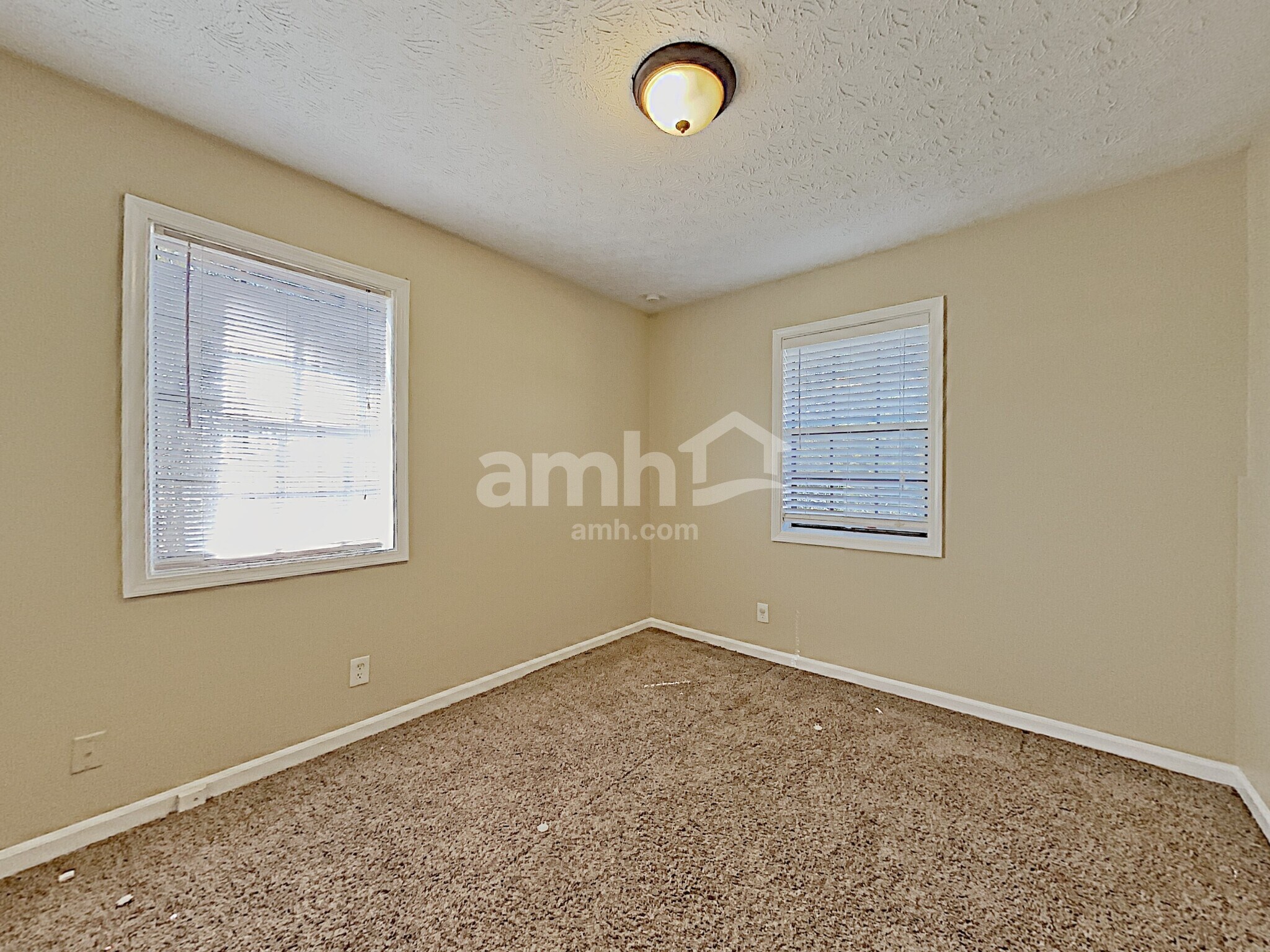 Building Photo - 3182 Fireplace Trl