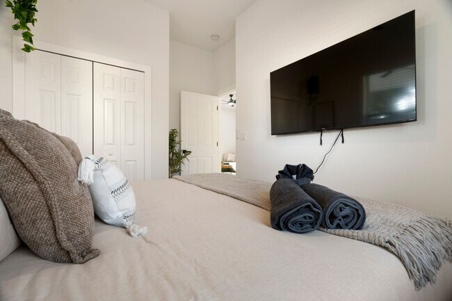 Building Photo - Beautiful New constriction Near Madera Beach