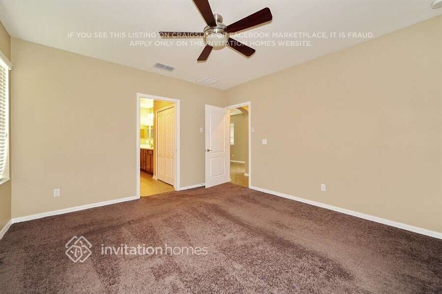 Building Photo - 5949 Beaconpark St