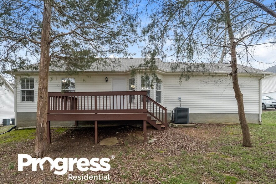 Building Photo - 127 Mary Joe Martin Dr