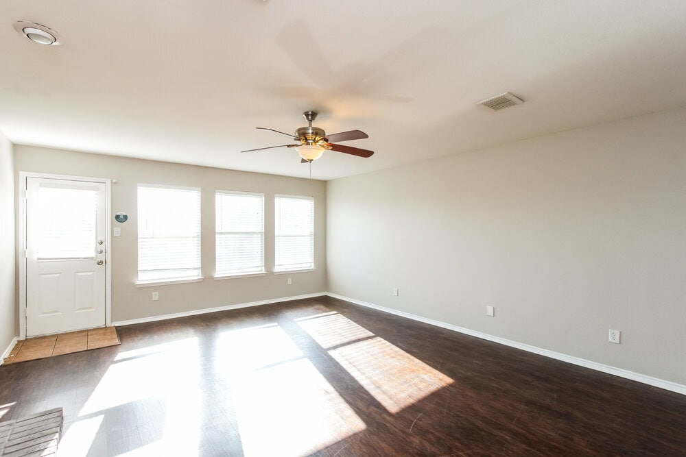 Building Photo - 2720 Murphy Dr
