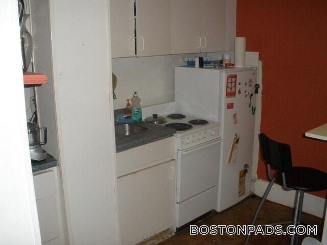 Building Photo - 11 Aberdeen St