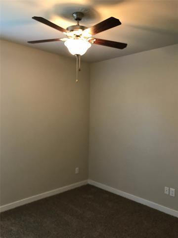 Building Photo - 906 Skyview Dr