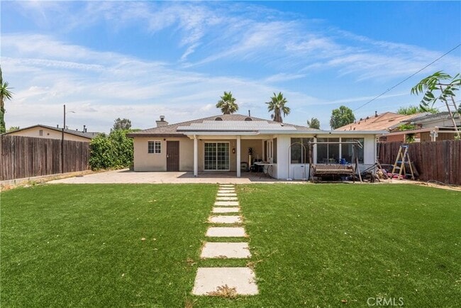 Building Photo - this home offers tremendous potential in a...