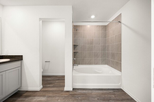 Building Photo - 23815 Hilltop Cyn Ln