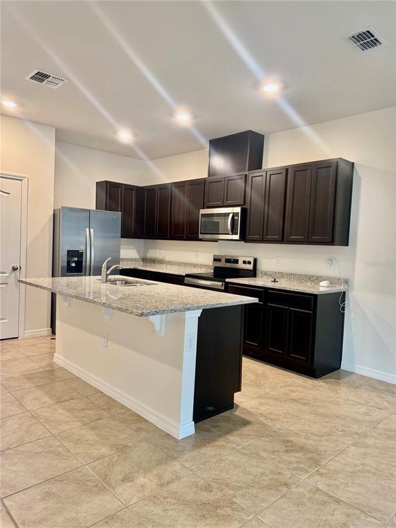 Building Photo - 1635 Thicket Ave