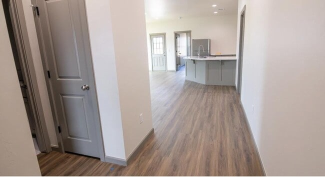 Building Photo - 1 Shamrock Cir