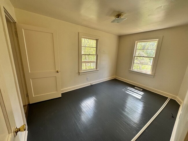 Building Photo - 2/1 House in Shelby, NC