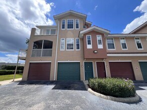 Building Photo - Perfect apartment waiting for you!