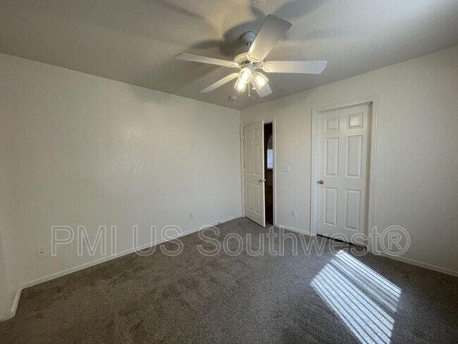 Building Photo - 4072 S Cassidy Dr