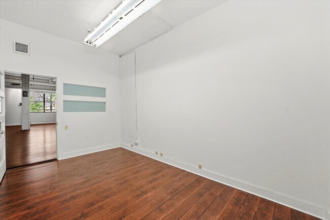 Building Photo - 1301 S Wabash Ave