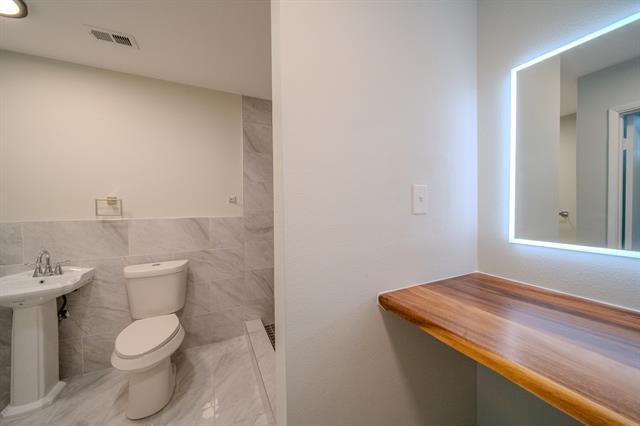 Building Photo - 3345 High Lark Dr