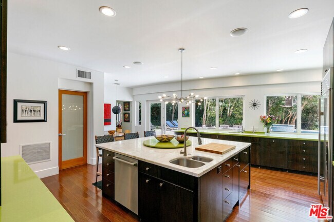 Building Photo - 6314 Sycamore Meadows Dr