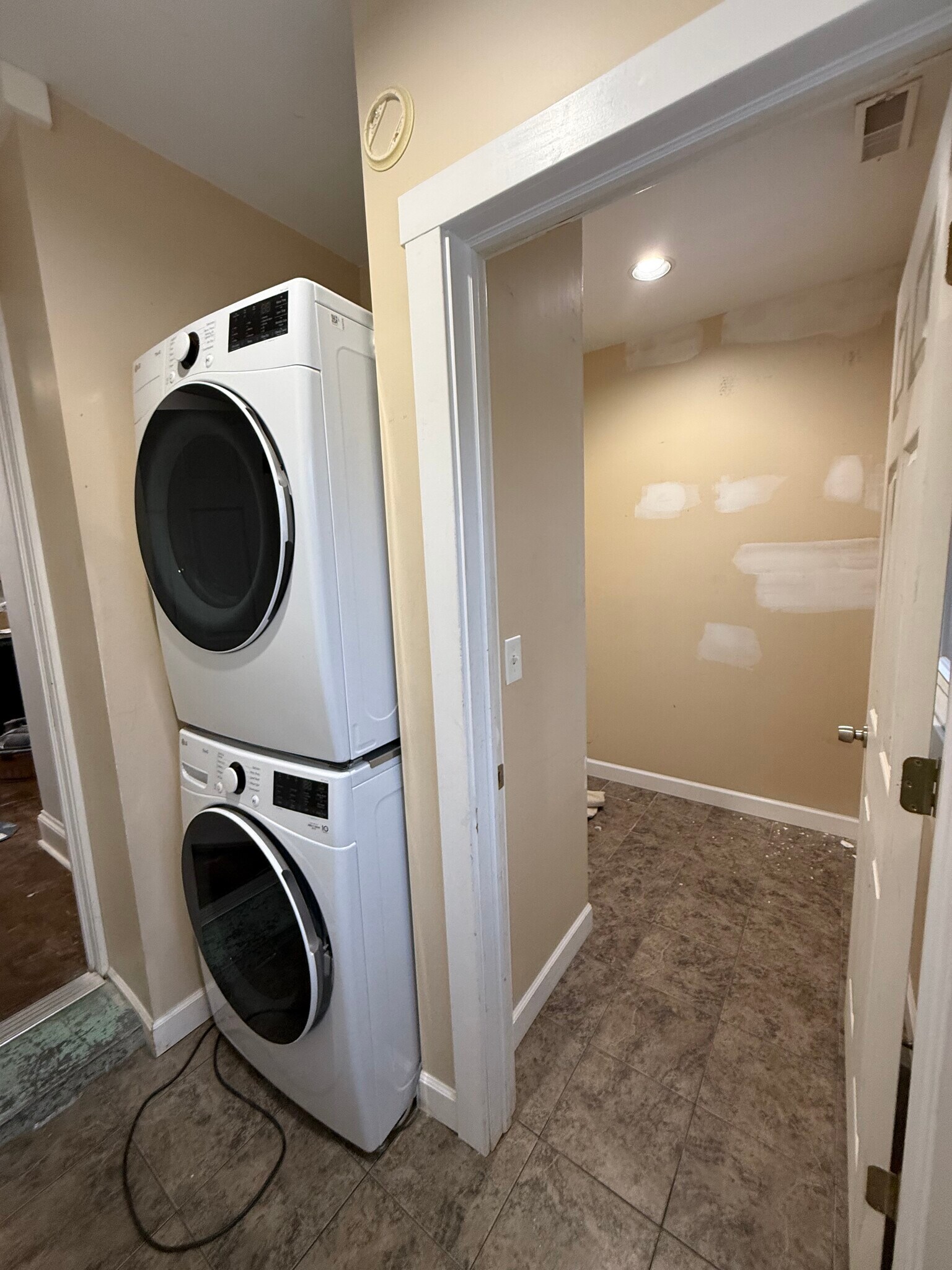 Building Photo - 3252 W Crystal St