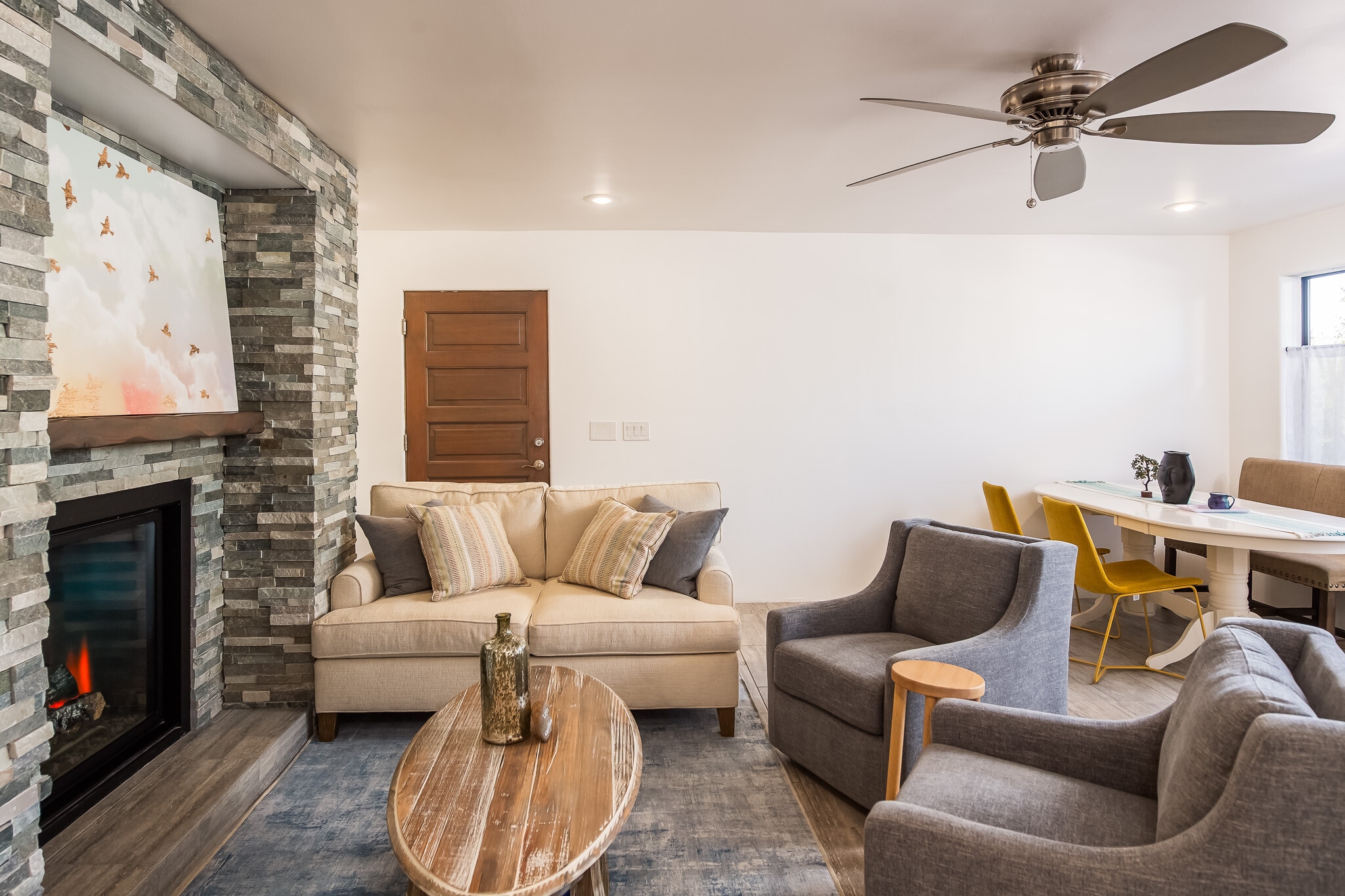 Building Photo - 350 Panorama Blvd