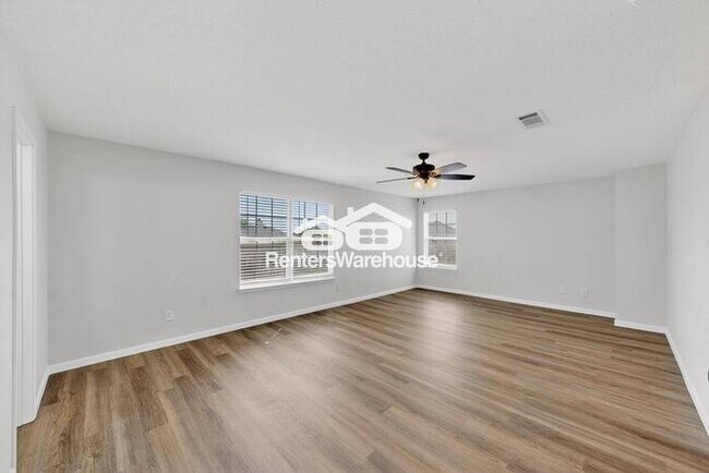Building Photo - Haslet New Listing Completely Refreshed
