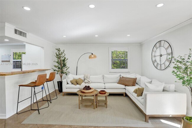 Building Photo - 1844 NE 26th Ave