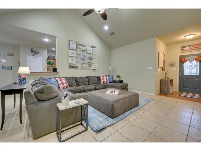 Building Photo - 14808 Foy Dr