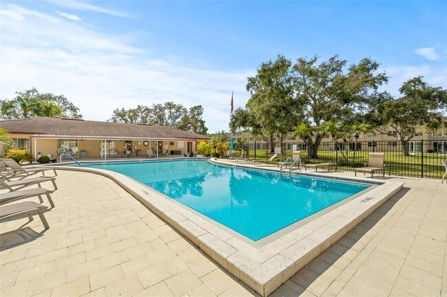 Building Photo - 5080 Locust St NE