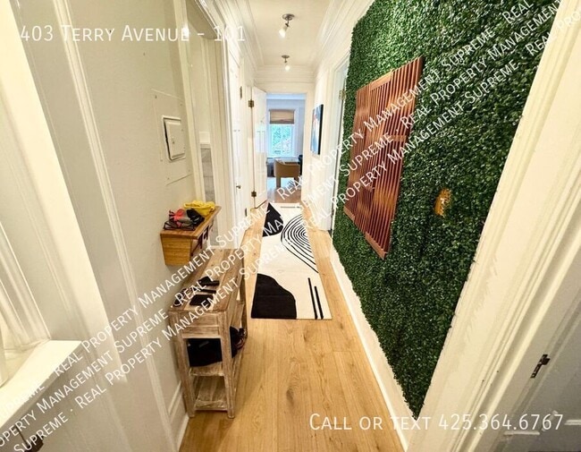Building Photo - 403 Terry Ave