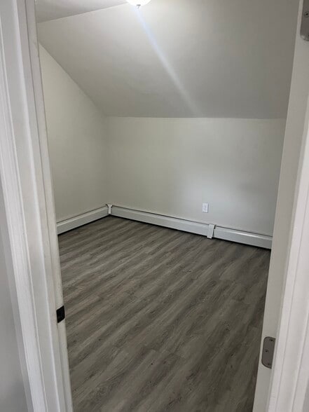 Building Photo - 16R Lisbon St