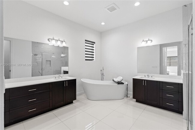 Building Photo - 21375 SW 177th Ave