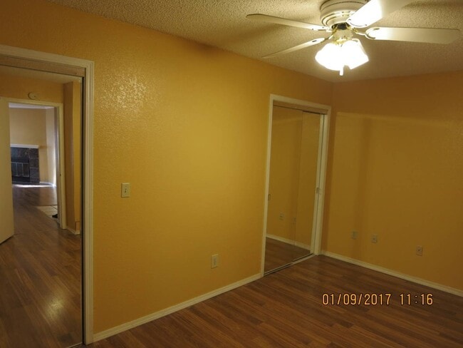 Building Photo - 6737 S Peoria Ave