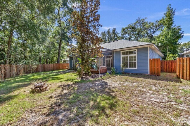 Building Photo - 8336 SW 8th Pl