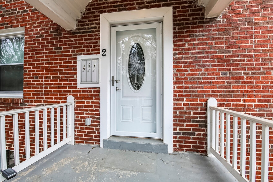 Building Photo - 8307 Roanoke Ave