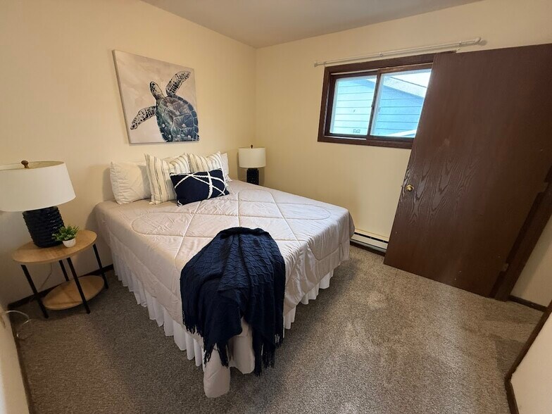 Building Photo - 805 Brandie Rd