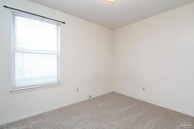 Building Photo - 458 Bay Pine Villas Dr