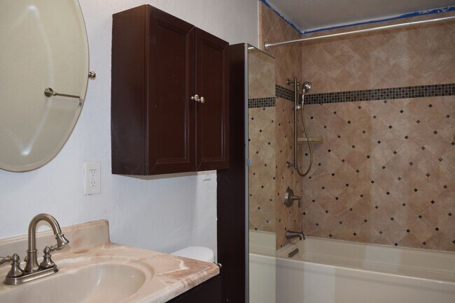 Building Photo - 5525 Forestwood Dr