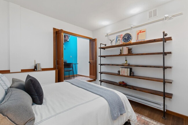 Building Photo - 1406 Harvard Ave