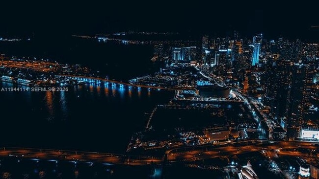 Building Photo - 900 Biscayne Blvd