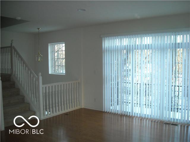 Building Photo - 998 3rd Ave NW