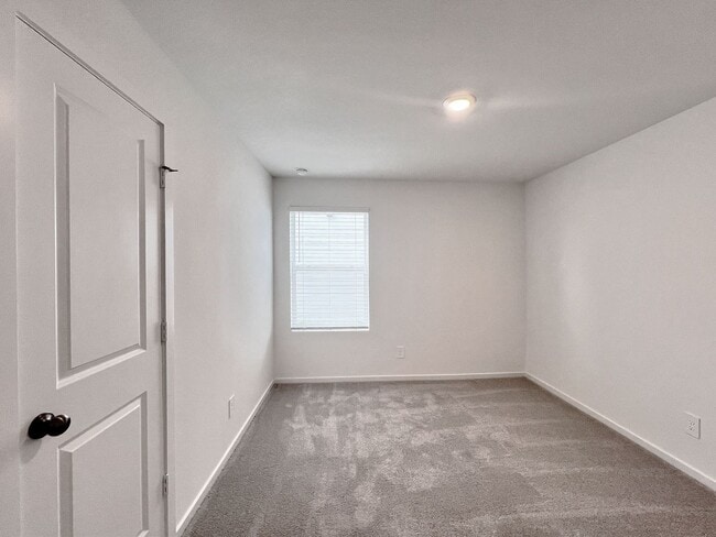 Building Photo - 3443 Rover Rd