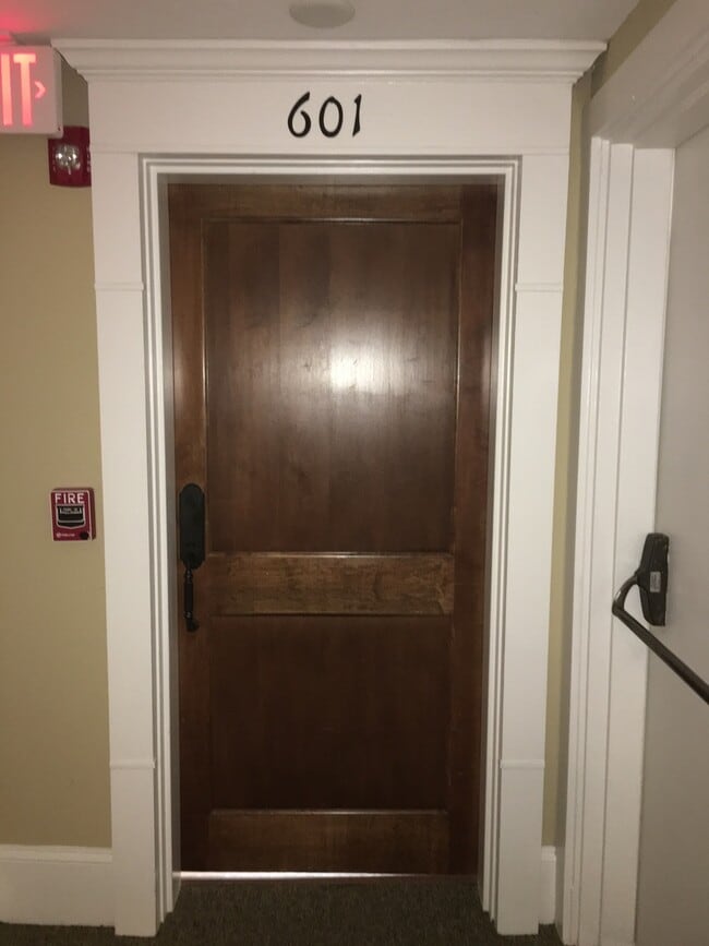 Interior Photo - Thunderbird