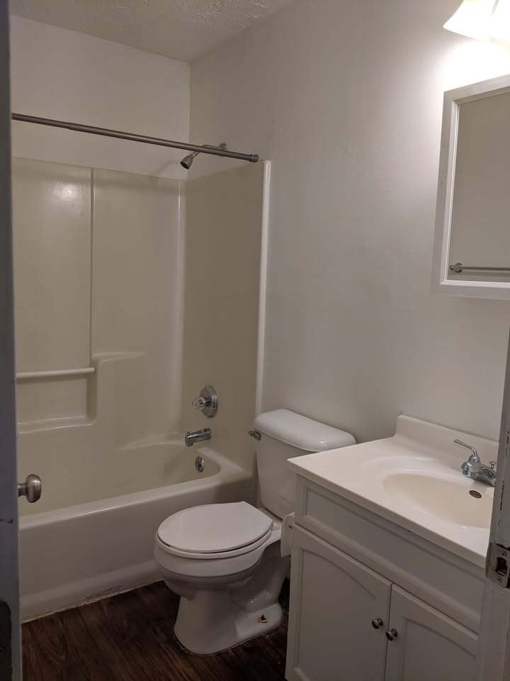 Bathroom - 1227 Hilltop Dr