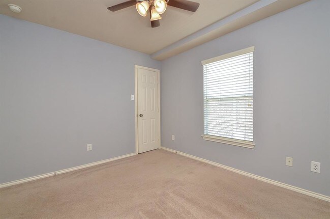Building Photo - 21323 Grand Hollow Ln