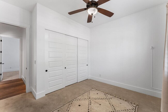 Building Photo - 4145 E Campbell Ave