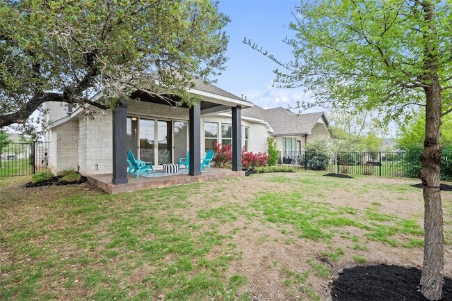 Building Photo - 306 Gulfton St
