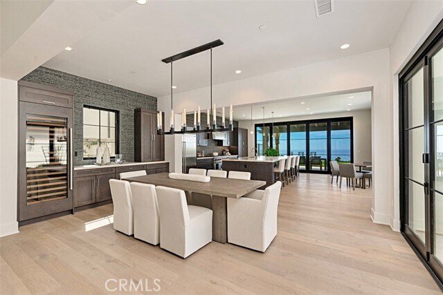 Building Photo - 12 Water Port