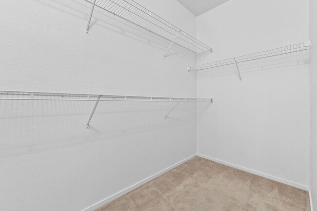 Building Photo - GORGEOUS Condo in Guard Gated Community! C...