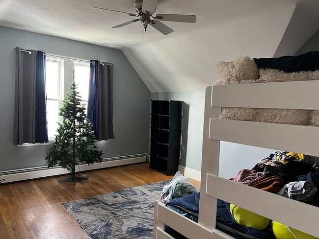 Building Photo - 7 Beacon St