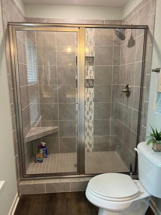 Building Photo - FURNISHED Three Bedroom Wellstone Model Home