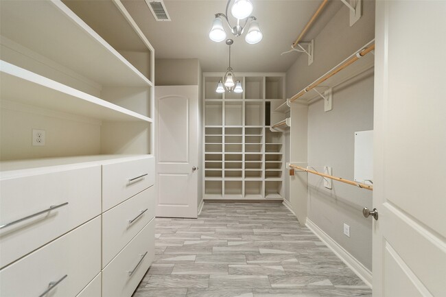 Building Photo - 199 Springs Edge Dr