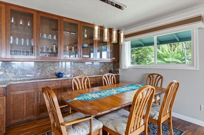 Building Photo - 460 Polulani Dr