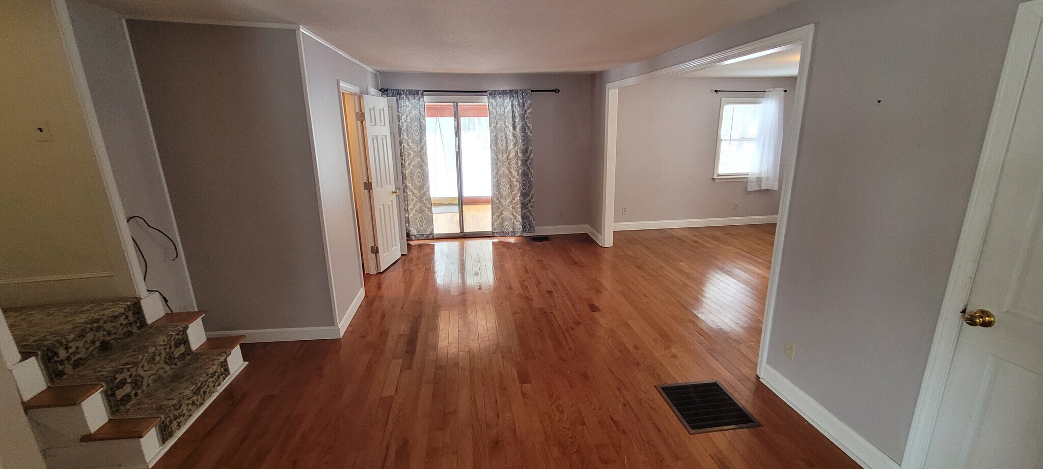 Building Photo - 415 Stillwater Ave