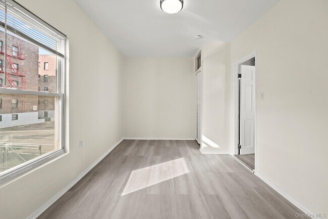 Building Photo - 11 Lafayette Pl