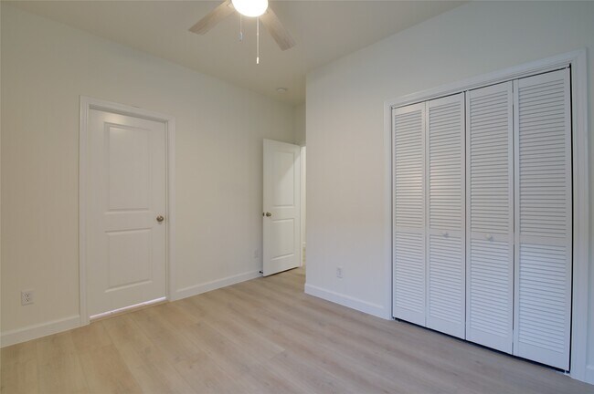 Building Photo - 957 Ringold St